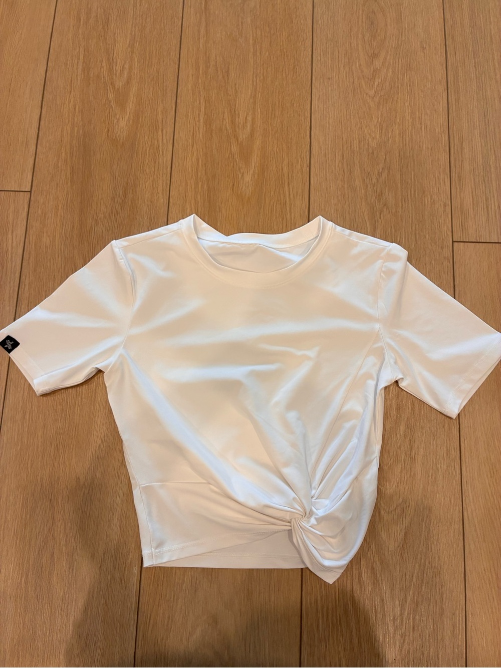 XEXYMIX Women's White Knot-Front Top